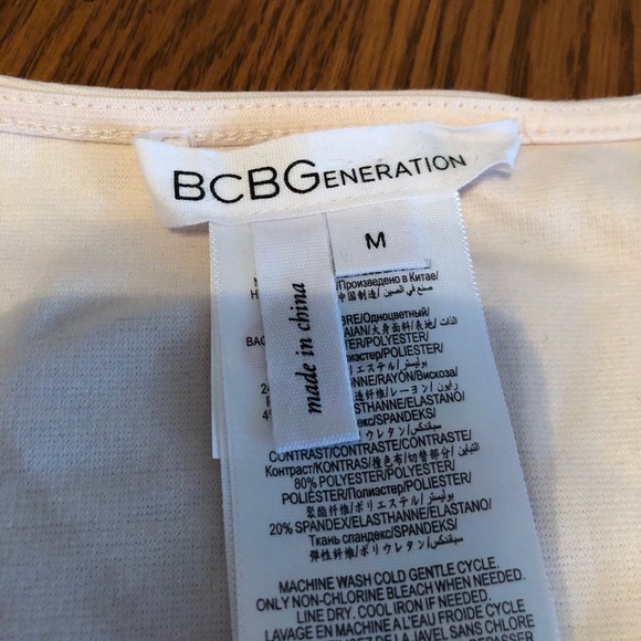 BCBG TOP - Picture 2 of 3